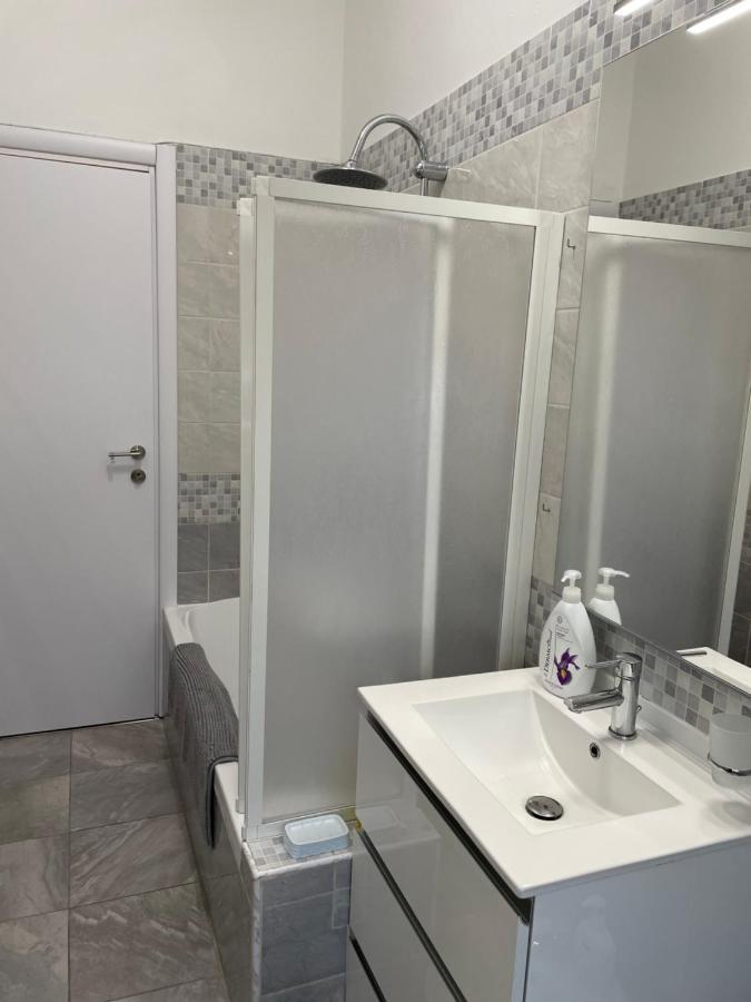 דירות רוצאנו Casa Iris מראה חיצוני תמונה